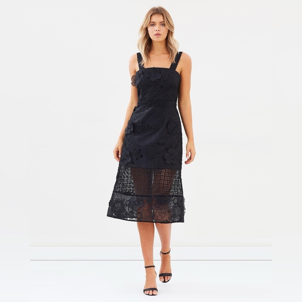 NWT La Maison Talulah Virtuous Lace Flower Applique Midi Dress in Black Sz XS